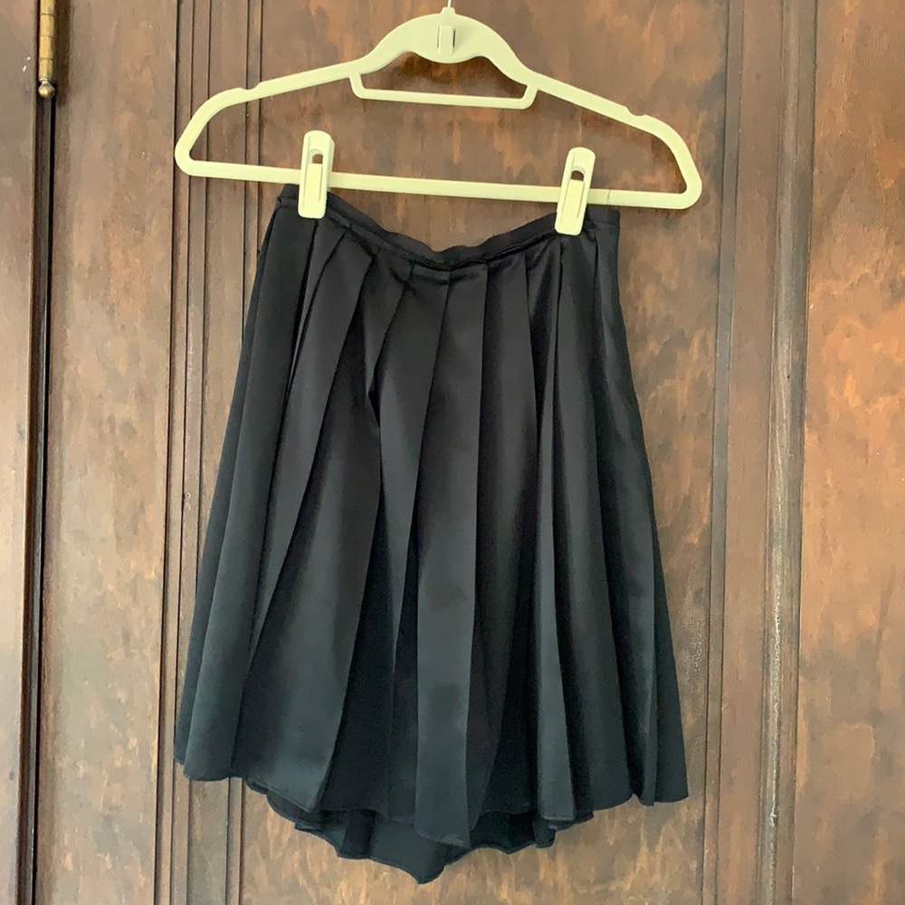 Pleated satin party 🎉 skirt